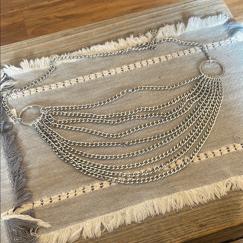 💥 SOLD OUT Pebby Forevee ROUND ABOUT Statement Chain Belt – 10 Row Silver